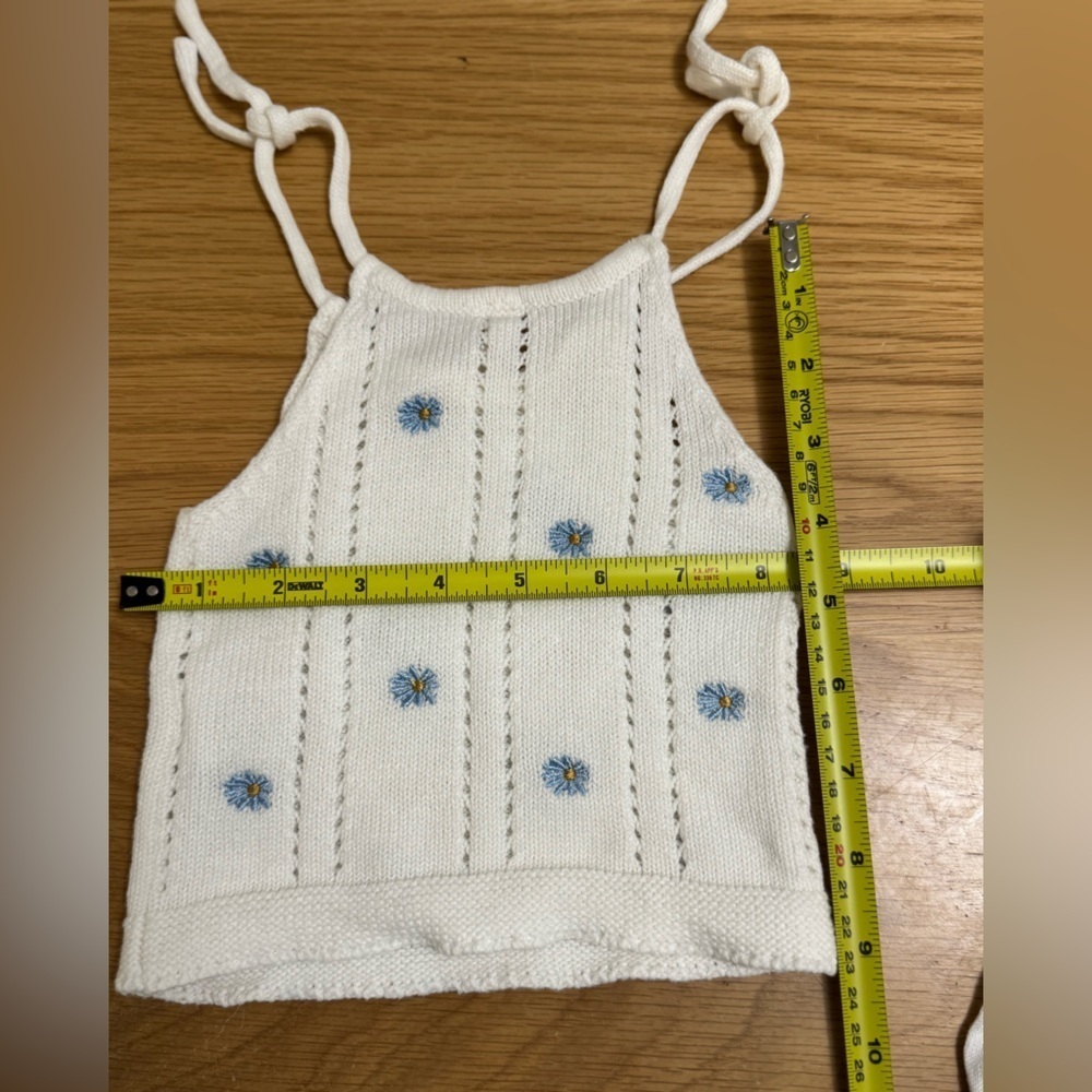 OAT & CO Baby Knit Top 0-6M –Heirloom Tank 'Blue Daisy'
Embroidery - Picture 3 of 4